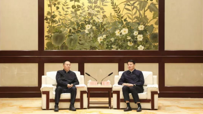 姜冬冬會見新疆商貿物流集團黨委書記、董事長沈金生一行